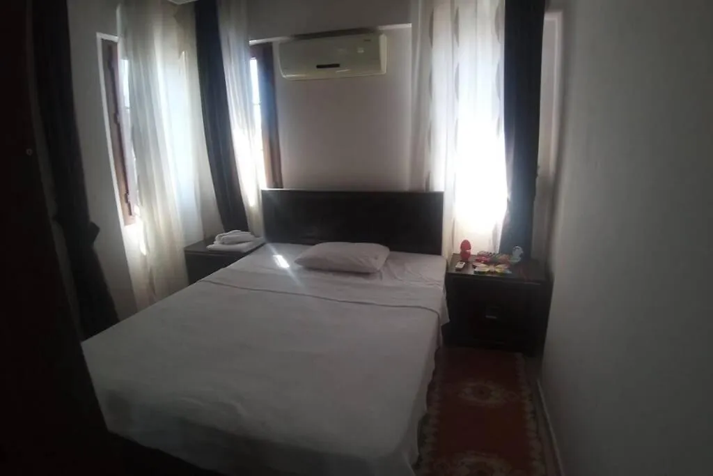 Baris Manco Bulvari Villa Τουρκία